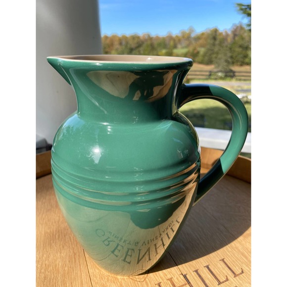 Le Creuset Pitcher Jug Stoneware Green Ombre Ribbed Large 9" Tall 72 oz. NEW - Picture 1 of 4